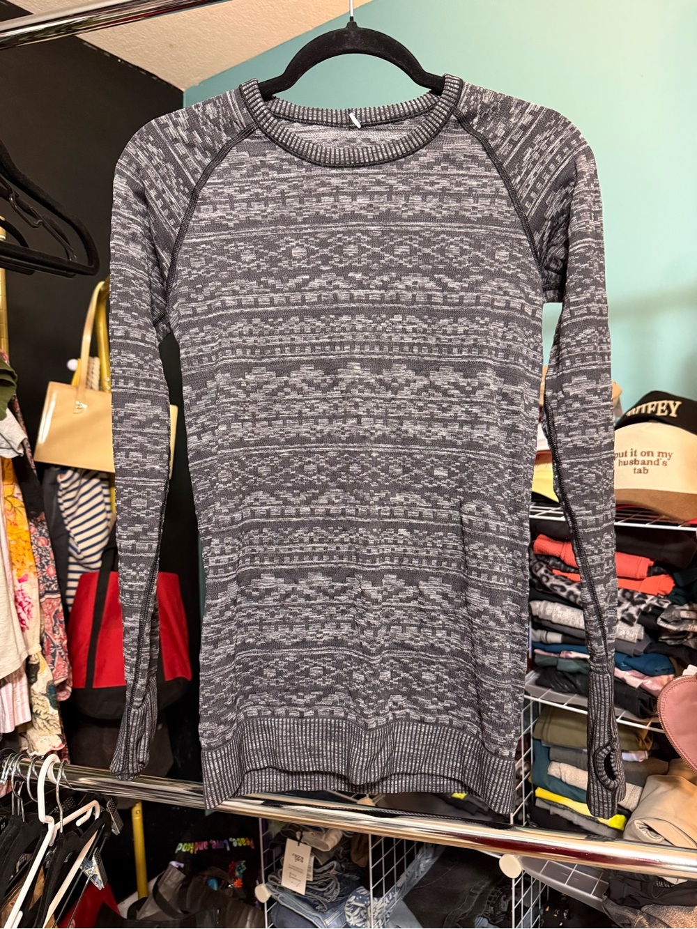 Lululemon Seamless Long Sleeve Knit Top Gray Black Thumbholes